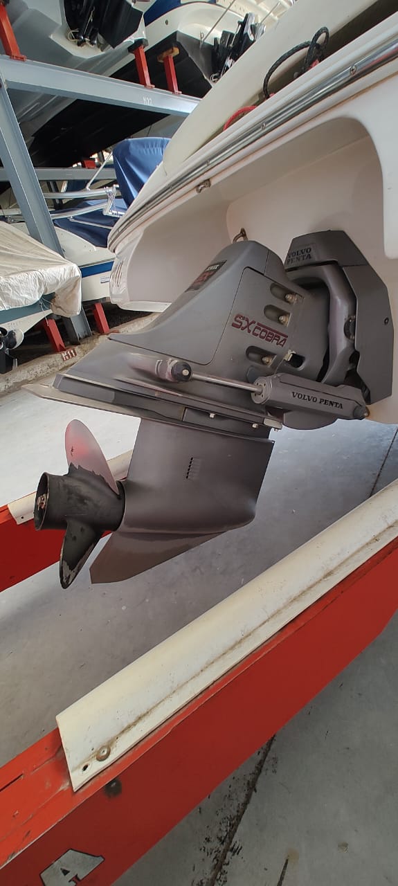 Chris Craft 19  1997 Volvo 270 SX